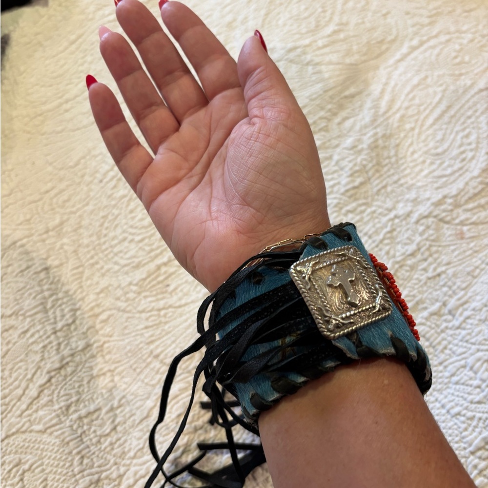 Handmade statement cuff - Picture 7 of 7